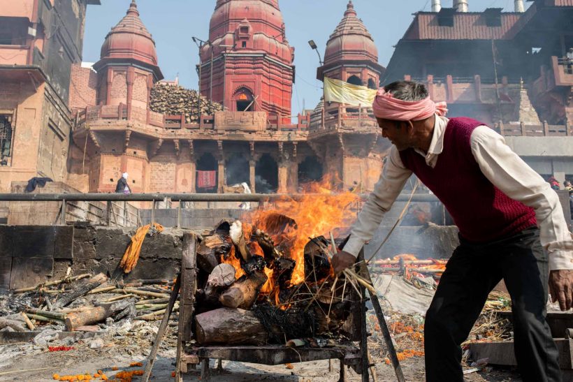 The largest crematorium in Banaras (Varanasi) is Manikarnika Ghat, a sacred and historic site on the banks of the Ganges River.